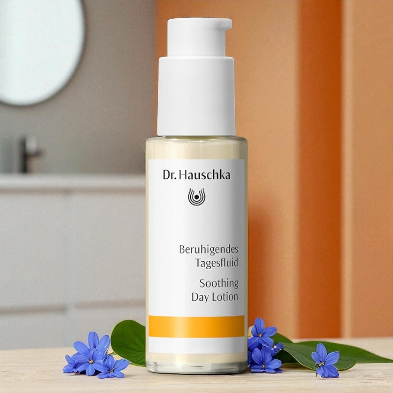 Dr. Hauschka - Fluide de jour apaisant BIO bourrache & alchémille 50ml