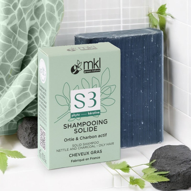 Festes Shampoo reinigend Aktivkohle