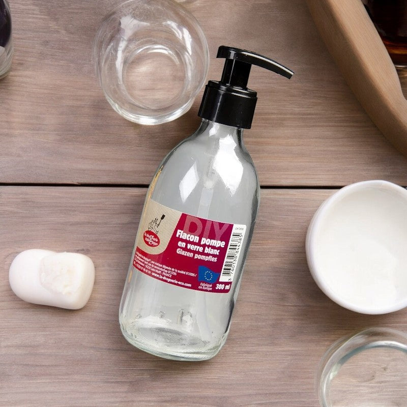 Pumpflasche aus transparentem Glas