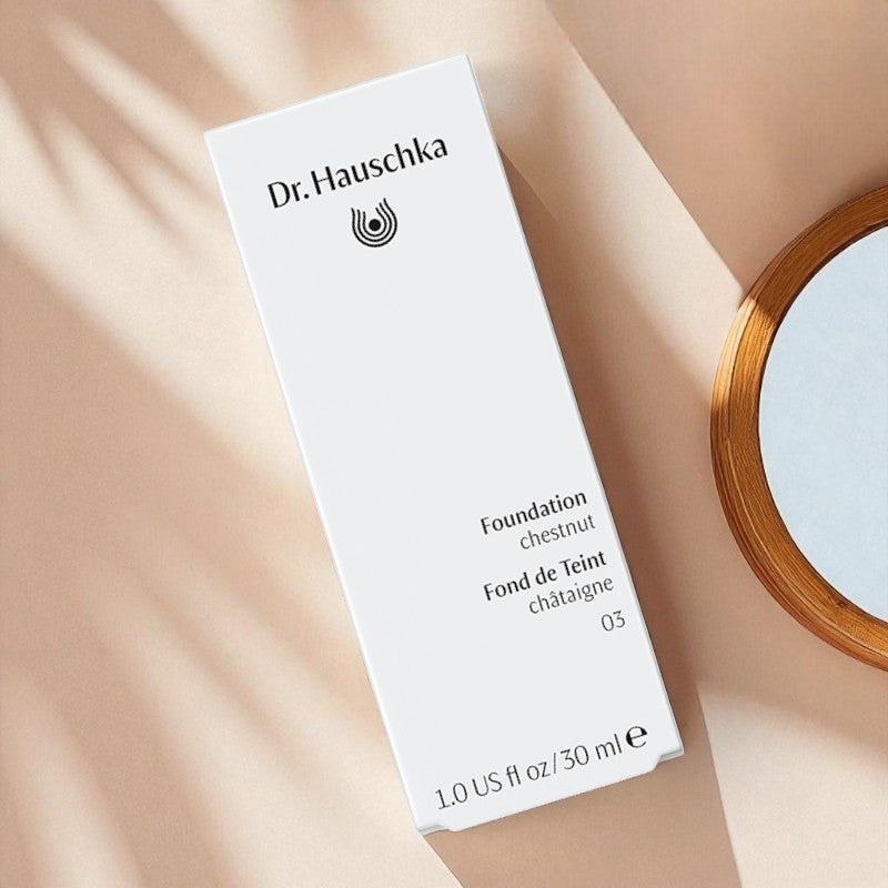 Dr. Hauschka - Fond de teint liquide BIO N°03 châtaigne 30ml